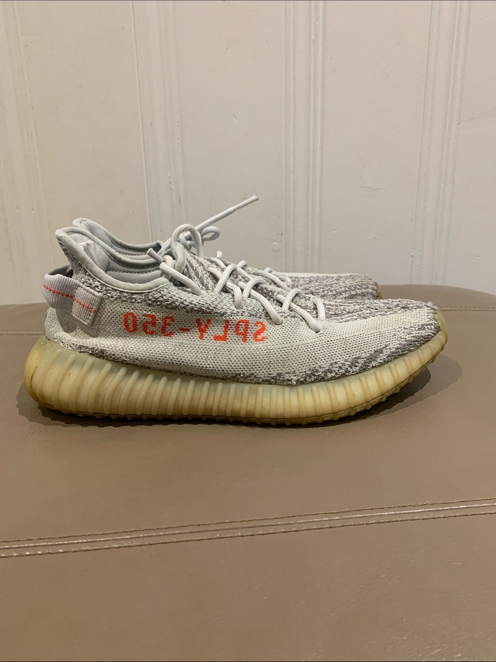 Menโs Yeezy Sneakers (US 10)